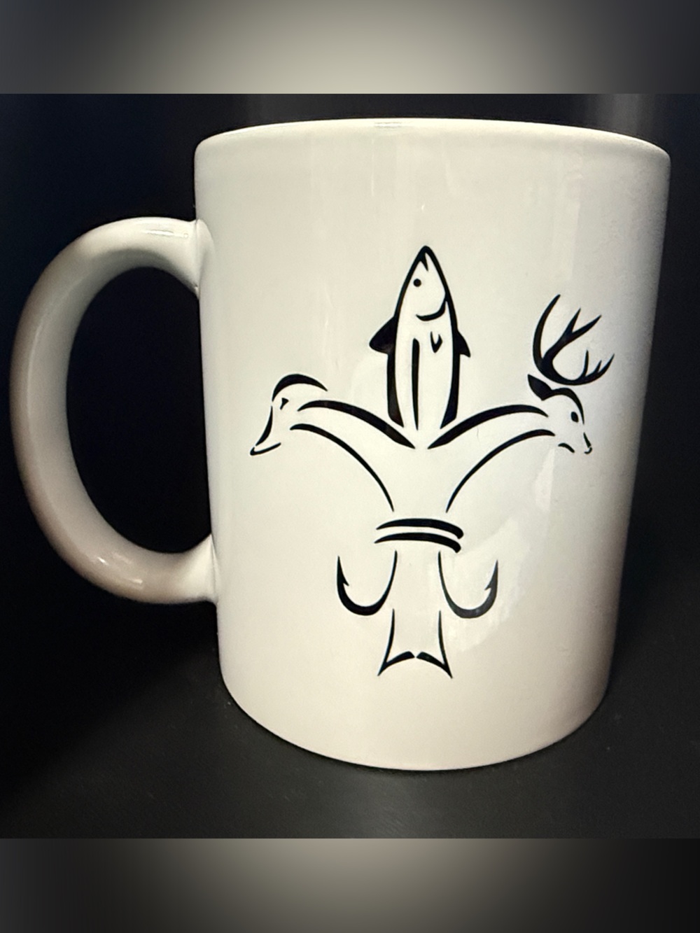 NEW 11 oz White Ceramic Mug with Black Sportsman’s Fleur-de-Lis Design